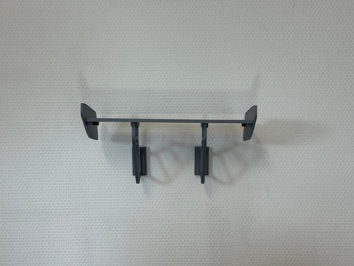 Weissach Spoiler Wandregal